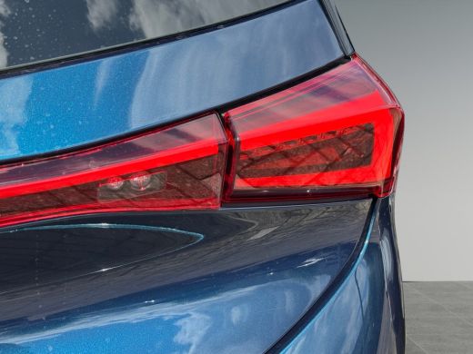 CUPRA Born Adrenaline One 62 kWh 204pk Navigatiesysteem | Parkeersensoren achter & voor | Verwarmbare voorst... ActivLease financial lease