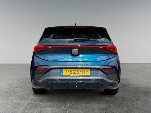 CUPRA Born Adrenaline One 62 kWh 204pk Navigatiesysteem | Parkeersensoren achter & voor | Verwarmbare voorst... ActivLease financial lease