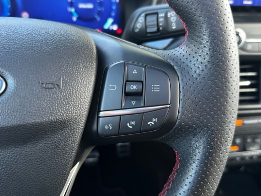 Ford Focus 1.0 155 PK Hybrid ST Line X | ELEK. SCHUIF/KANTELDAK| HEAD-UP DISPLAY| ADAPTIEVE CRUISE CONTROL| ... ActivLease financial lease