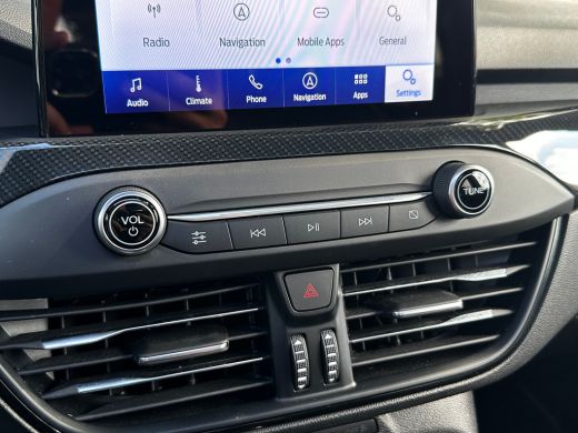 Ford Focus 1.0 155 PK Hybrid ST Line X | ELEK. SCHUIF/KANTELDAK| HEAD-UP DISPLAY| ADAPTIEVE CRUISE CONTROL| ... ActivLease financial lease
