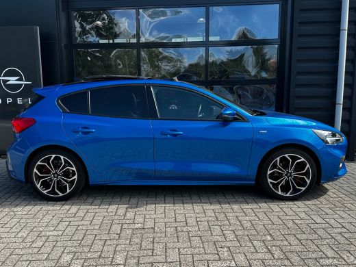 Ford Focus 1.0 155 PK Hybrid ST Line X | ELEK. SCHUIF/KANTELDAK| HEAD-UP DISPLAY| ADAPTIEVE CRUISE CONTROL| ... ActivLease financial lease