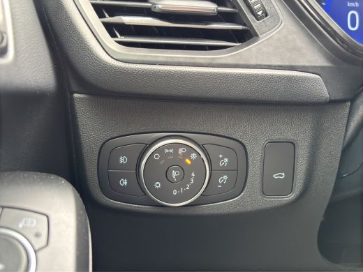 Ford Focus Wagon 1.0 Hybrid ST Line X 155pk | Winter Pack | Camera | Cruise Control | Apple Carplay | Elek. ... ActivLease financial lease