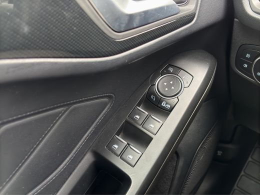 Ford Focus Wagon 1.0 Hybrid ST Line X 155pk | Winter Pack | Camera | Cruise Control | Apple Carplay | Elek. ... ActivLease financial lease