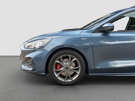 Ford Focus Wagon 1.0 Hybrid ST Line X 155pk | Winter Pack | Camera | Cruise Control | Apple Carplay | Elek. ... ActivLease financial lease