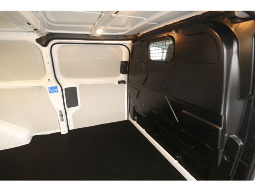 Ford Transit Custom 2.0 TDCI L2H1 | Airco | Camera | Cruise | 3 Zits | Trekhaak | 2xSchuifdeur | Parkeersens. ActivLease financial lease