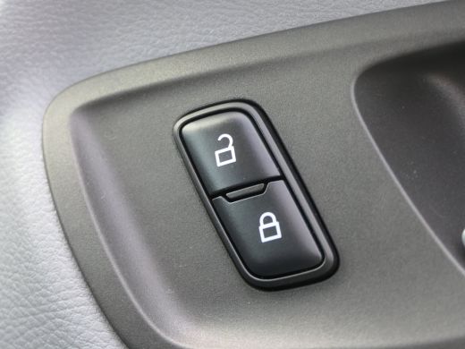 Ford Transit Custom 290 2.0 TDCI L2H1 Trend | Trekhaak | Laadruimte Pakket | Cruise Control | Parkeersensoren | Bluet... ActivLease financial lease