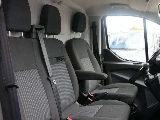 Ford Transit Custom 290 2.0 TDCI L2H1 Trend | Trekhaak | Laadruimte Pakket | Cruise Control | Parkeersensoren | Bluet... ActivLease financial lease