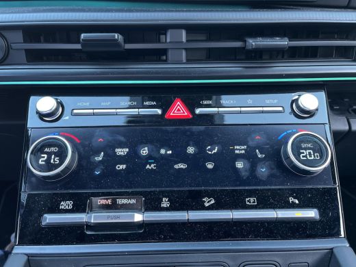 Hyundai Santa Fe 1.6 T-GDI PHEV Black Line 4WD 7p | UNIEK | Trekhaak | 21" Black velgenset | Treeplanken Black | F... ActivLease financial lease