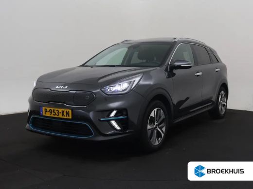 Kia e-Niro DynamicPlusLine 64 kWh | schuif-/kanteldak | Stuurwiel- Voorstoelen verwarmd | Parkeersensoren | ... ActivLease financial lease