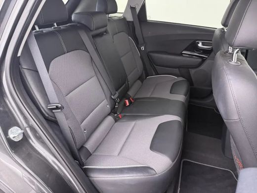 Kia e-Niro DynamicPlusLine 64 kWh | schuif-/kanteldak | Stuurwiel- Voorstoelen verwarmd | Parkeersensoren | ... ActivLease financial lease