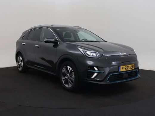 Kia e-Niro DynamicPlusLine 64 kWh | schuif-/kanteldak | Stuurwiel- Voorstoelen verwarmd | Parkeersensoren | ... ActivLease financial lease
