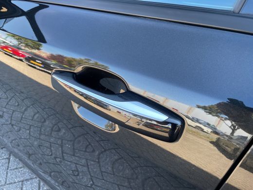 Lynk & Co 01 1.5 261PK | Org. NL | BTW Auto | Pano | Memory | Adap. Cruise ActivLease financial lease