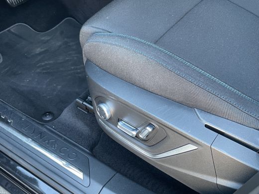 Lynk & Co 01 1.5 261PK | Org. NL | BTW Auto | Pano | Memory | Adap. Cruise ActivLease financial lease