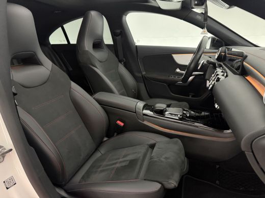 Mercedes-Benz CLA 180 AMG Night Pakket | Pano | Virtual | Camera | Burmester | Sfeer | Keyless | NAP ActivLease financial lease