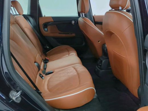 Mini Countryman 1.5 Cooper Business Edition NL-AUTO | LEDER | CAMERA ActivLease financial lease