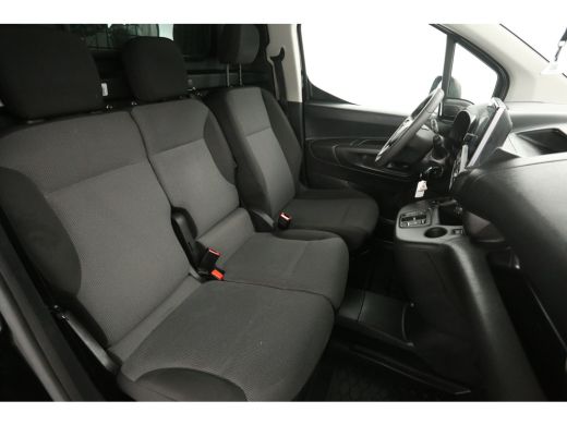 Opel Combo Elektrisch 50 kWh L2 | Snelladen | SOH 93% | 3 Zits | Airco | Cruise | Carplay | Navi | Parkeersens. ActivLease financial lease
