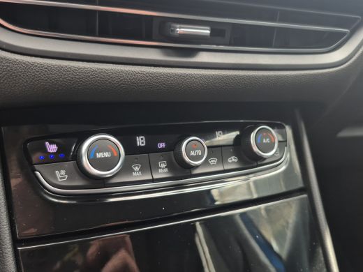 Opel Grandland 1.6 Turbo Plug-In Hybrid Ultimate | Lederen bekleding | Apple carplay en Android auto | Adaptive ... ActivLease financial lease