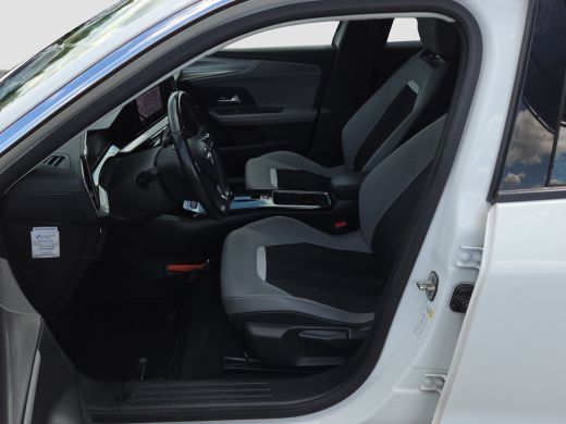 Opel Mokka-e Business Elegance 50-kWh 11kw bl. Camera | Keyless | Adaptive Cruise control | Extra getint glas ... ActivLease financial lease