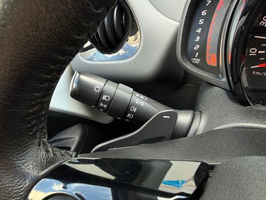 Peugeot 108 1.0 e-VTI Allure AUTOMAAT | APPLE CARPLAY/ANDROID AUTO| AIRCO| MISTLAMPEN VOOR| START/STOP SYSTEEM ActivLease financial lease