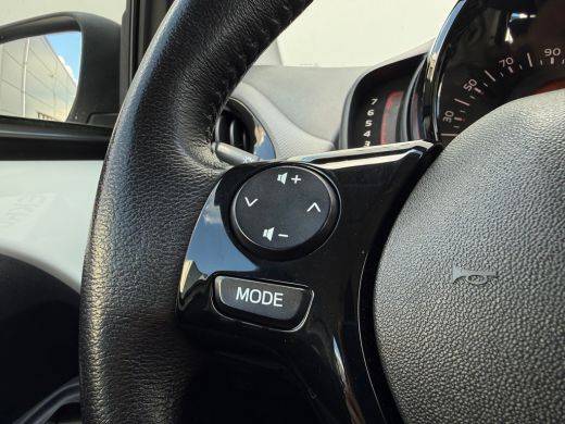 Peugeot 108 1.0 e-VTI Allure AUTOMAAT | APPLE CARPLAY/ANDROID AUTO| AIRCO| MISTLAMPEN VOOR| START/STOP SYSTEEM ActivLease financial lease