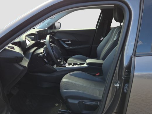 Peugeot 2008 1.2 PureTech Allure | Distributieriem vervangen | Automaat | Trekhaak | camera | Full map navigat... ActivLease financial lease