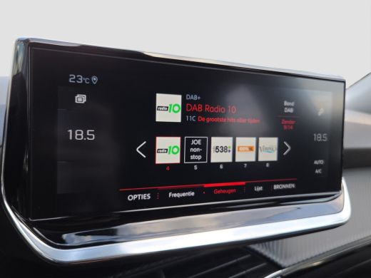 Peugeot 2008 1.2 PureTech Allure | Distributieriem vervangen | Automaat | Trekhaak | camera | Full map navigat... ActivLease financial lease