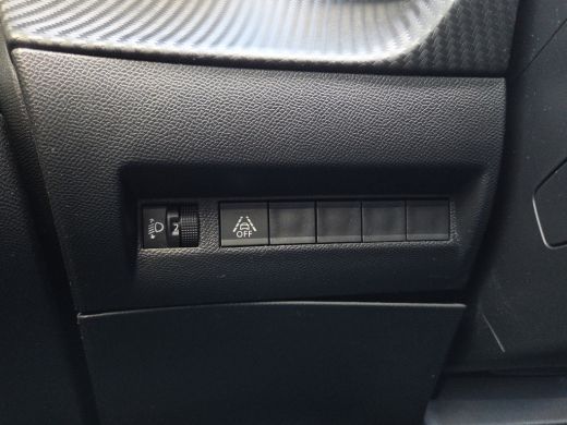 Peugeot 2008 1.2 PureTech Allure | Distributieriem vervangen | Automaat | Trekhaak | camera | Full map navigat... ActivLease financial lease