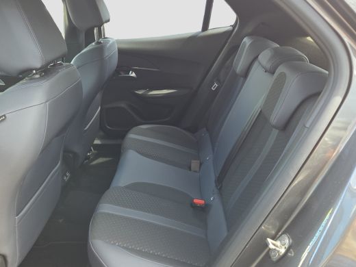 Peugeot 2008 1.2 PureTech Allure | Distributieriem vervangen | Automaat | Trekhaak | camera | Full map navigat... ActivLease financial lease