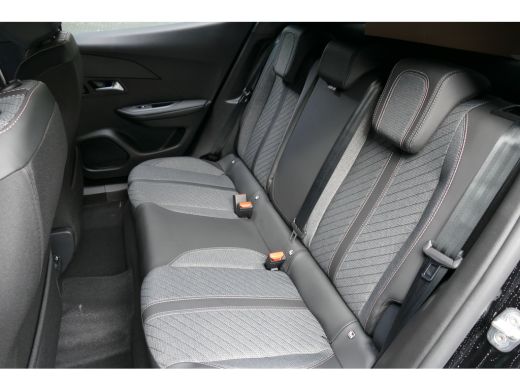 Peugeot 2008 Allure / CAMERA V+A / KEYLESS/ FULL-LED / APPLE- ANDROID CARPLAY /17"LMV / DEAL / NAVI / CLIMA / ... ActivLease financial lease
