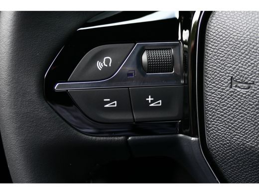 Peugeot 2008 Allure / CAMERA V+A / KEYLESS/ FULL-LED / APPLE- ANDROID CARPLAY /17"LMV / DEAL / NAVI / CLIMA / ... ActivLease financial lease