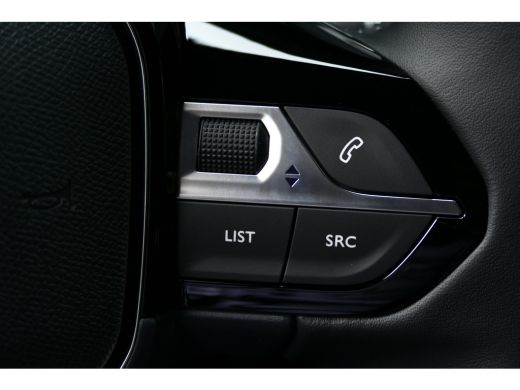 Peugeot 2008 Allure / CAMERA V+A / KEYLESS/ FULL-LED / APPLE- ANDROID CARPLAY /17"LMV / DEAL / NAVI / CLIMA / ... ActivLease financial lease