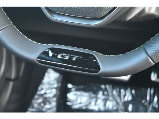 Peugeot 2008 GT | Active Safety Brake met camera en radar (automatisch noodremsysteem) met Distance Alert (waa... ActivLease financial lease