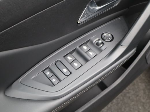 Peugeot 308 1.2 PureTech Allure Pack Business Parkeersenoren Voor en Achter | Dodehoekbewaking | Cruise Contr... ActivLease financial lease