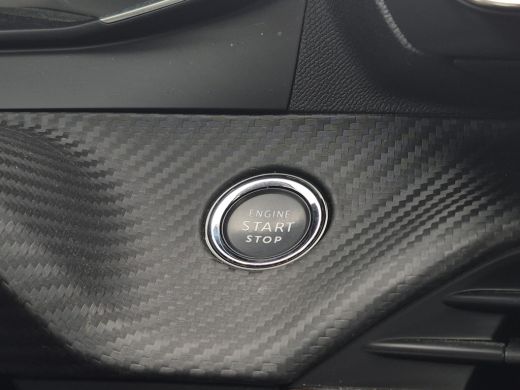 Peugeot e-2008 EV Allure 50 kWh Camera | LED | Keyless | Full map navigatie | Parkeersensoren | Carplay/android ... ActivLease financial lease