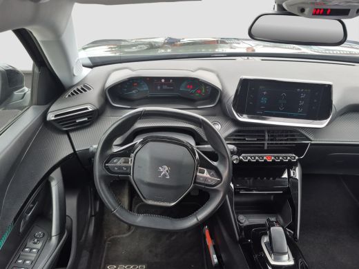 Peugeot e-2008 EV Allure 50 kWh Camera | LED | Keyless | Full map navigatie | Parkeersensoren | Carplay/android ... ActivLease financial lease