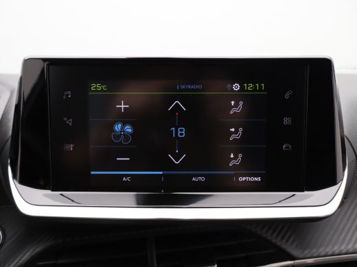Peugeot e-2008 EV Allure Pack 50 kWh | SOH 91% | Navi | Clima | Cruise | Camera | PDC | Carplay | 17"LMV | ActivLease financial lease