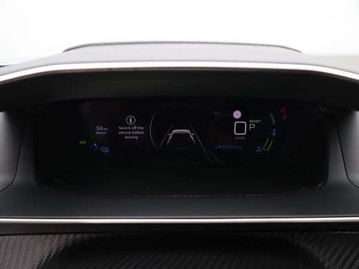 Peugeot e-2008 EV Allure Pack 50 kWh | SOH 91% | Navi | Clima | Cruise | Camera | PDC | Carplay | 17"LMV | ActivLease financial lease