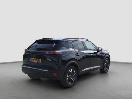 Peugeot e-2008 EV GT 50 kWh SOH 91,38% | Panoramadak | Camera | LED | Parkeersensoren | Full map navigatie | Car... ActivLease financial lease