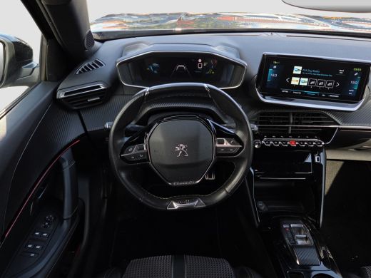 Peugeot e-2008 EV GT 50 kWh SOH 91,38% | Panoramadak | Camera | LED | Parkeersensoren | Full map navigatie | Car... ActivLease financial lease