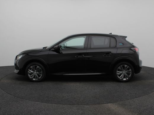 Peugeot e-208 EV Allure Pack 50 kWh 91% SOH | Stoelverwarming | Camera | Parkeersenoren | Climate Control | Gro... ActivLease financial lease