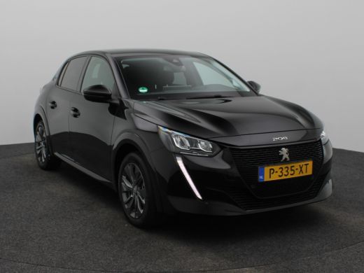 Peugeot e-208 EV Allure Pack 50 kWh 91% SOH | Stoelverwarming | Camera | Parkeersenoren | Climate Control | Gro... ActivLease financial lease