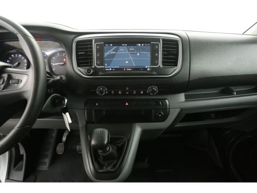 Peugeot Expert 2.0 BlueHDI 145PK L3H1 | DC | 6 Zits | Airco | Cruise | Camera | Trekhaak | Carplay | Imperiaal |... ActivLease financial lease