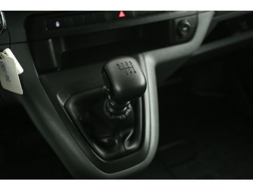 Peugeot Expert 2.0 BlueHDI 145PK L3H1 | DC | 6 Zits | Airco | Cruise | Camera | Trekhaak | Carplay | Imperiaal |... ActivLease financial lease