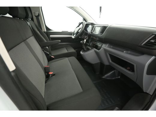Peugeot Expert 2.0 BlueHDI 145PK L3H1 | DC | 6 Zits | Airco | Cruise | Camera | Trekhaak | Carplay | Imperiaal |... ActivLease financial lease