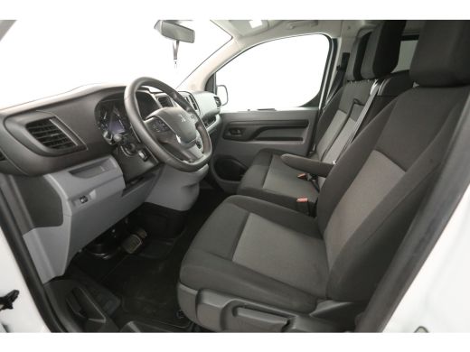 Peugeot Expert 2.0 BlueHDI L3H1 180PK | DC | 6 Zits | Automaat | Airco | Cruise | Camera | Carplay | Navi LED ActivLease financial lease