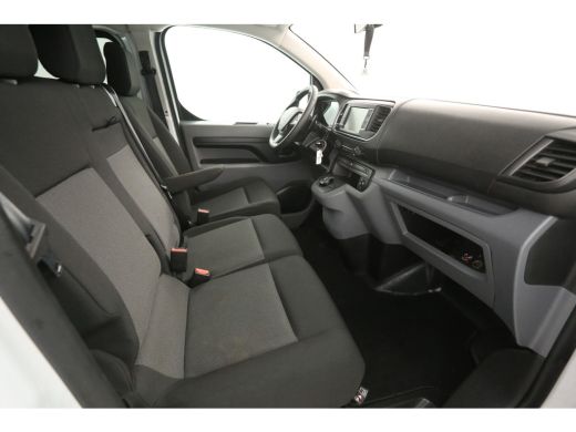 Peugeot Expert 2.0 BlueHDI L3H1 180PK | DC | 6 Zits | Automaat | Airco | Cruise | Camera | Carplay | Navi LED ActivLease financial lease