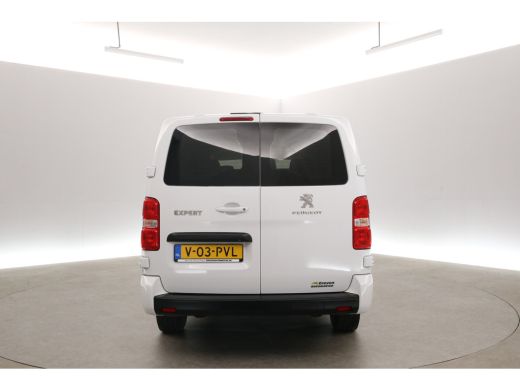 Peugeot Expert 2.0 BlueHDI L3H1 180PK | DC | 6 Zits | Automaat | Airco | Cruise | Camera | Carplay | Navi LED ActivLease financial lease