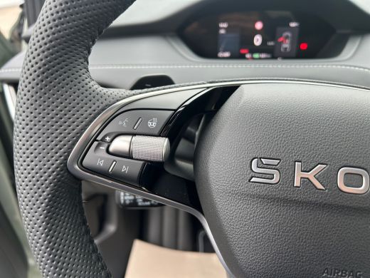 Skoda Elroq 85 Sportline | Trekhaak | Matrix LED | Keyless | Adaptive Cruise Control | Elektrische Achterklep... ActivLease financial lease