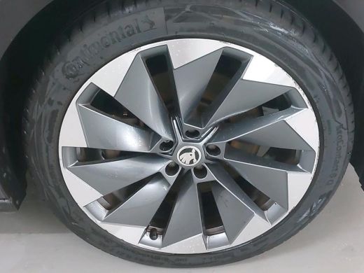 Skoda Enyaq iV 80 First Edition NL-AUTO  | SOH 90% | TREKHAAK| LEDER ActivLease financial lease
