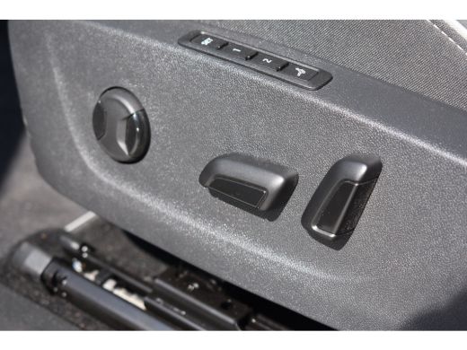 Skoda Enyaq iV 85 Sportline 286PK | TREKHAAK | CAMERA | STUUR+STOELVERW. | APP. CONNECT | ADAPT. CRUISE | NAVIGA... ActivLease financial lease